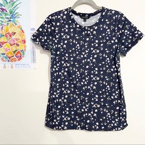 BANANA REPUBLIC 100% Supima Cotton Navy Floral Top